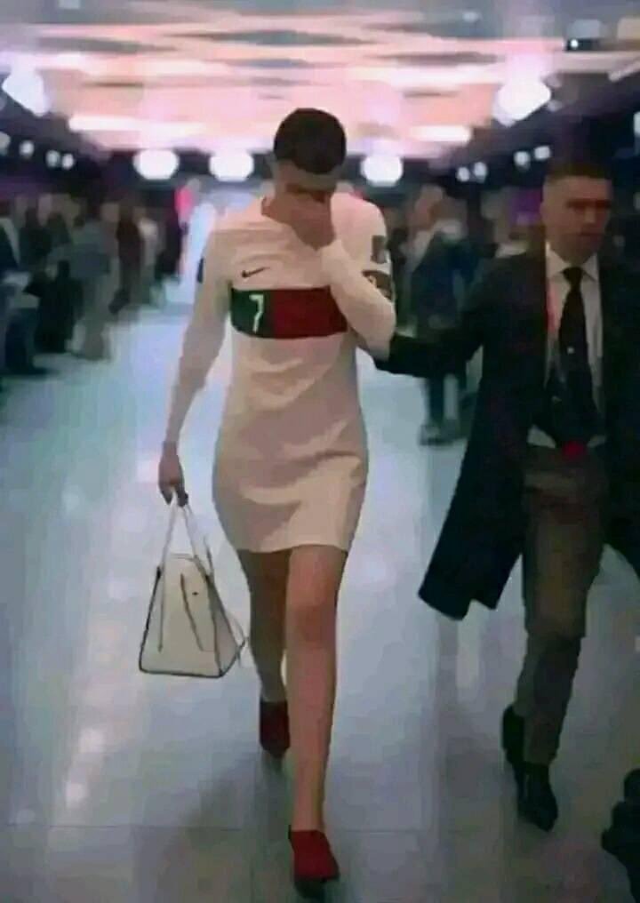 MISHAL92429's tweet photo. @MyGoat7 عاشق طمطوم 🤣🤣🤣🤣   كأس العالم  لا يحققه إلا الرجال.

تشب و دخل لسانك يا ورع ..

كل تبن و اسكت . https://t.co/NYLDhikhAJ
