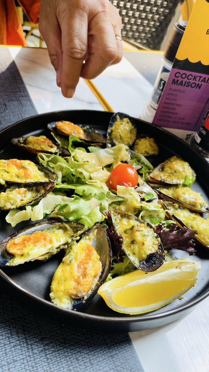 yrk10130's tweet photo. 海が近いからレストラン行くと普段なかなか食べれない魚介類を選びがち😋 https://t.co/lCJZl1ejuM