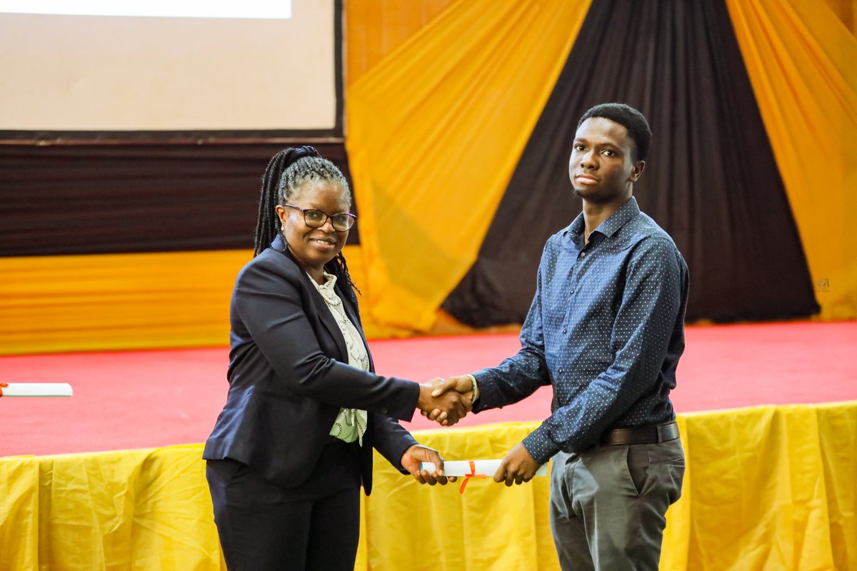 Thevokofficial's tweet photo. 📍📍JUST IN📍📍

Yaw Boakye Kwarteng, brilliant Ghanaian student and 2023 NSMQ Contestant for Prempeh College, has been named a recipient of the KNUST College of Engineering Excellence Awards as a student with a CWA of 80 and above.🧠⭐️⭐️⭐️

Stay tuned✅ | #VOKLive https://t.co/pIUJxTOmO8