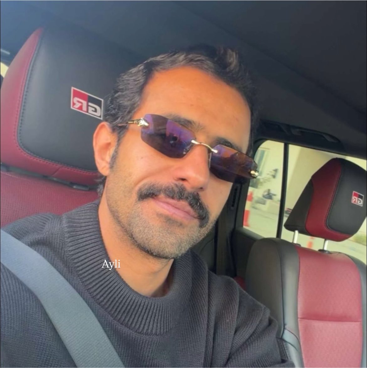 vjle7's tweet photo. همممم اي ستايل بيسوي 
يارب حق الاعشى ☹️ https://t.co/H87X0fQDOq
