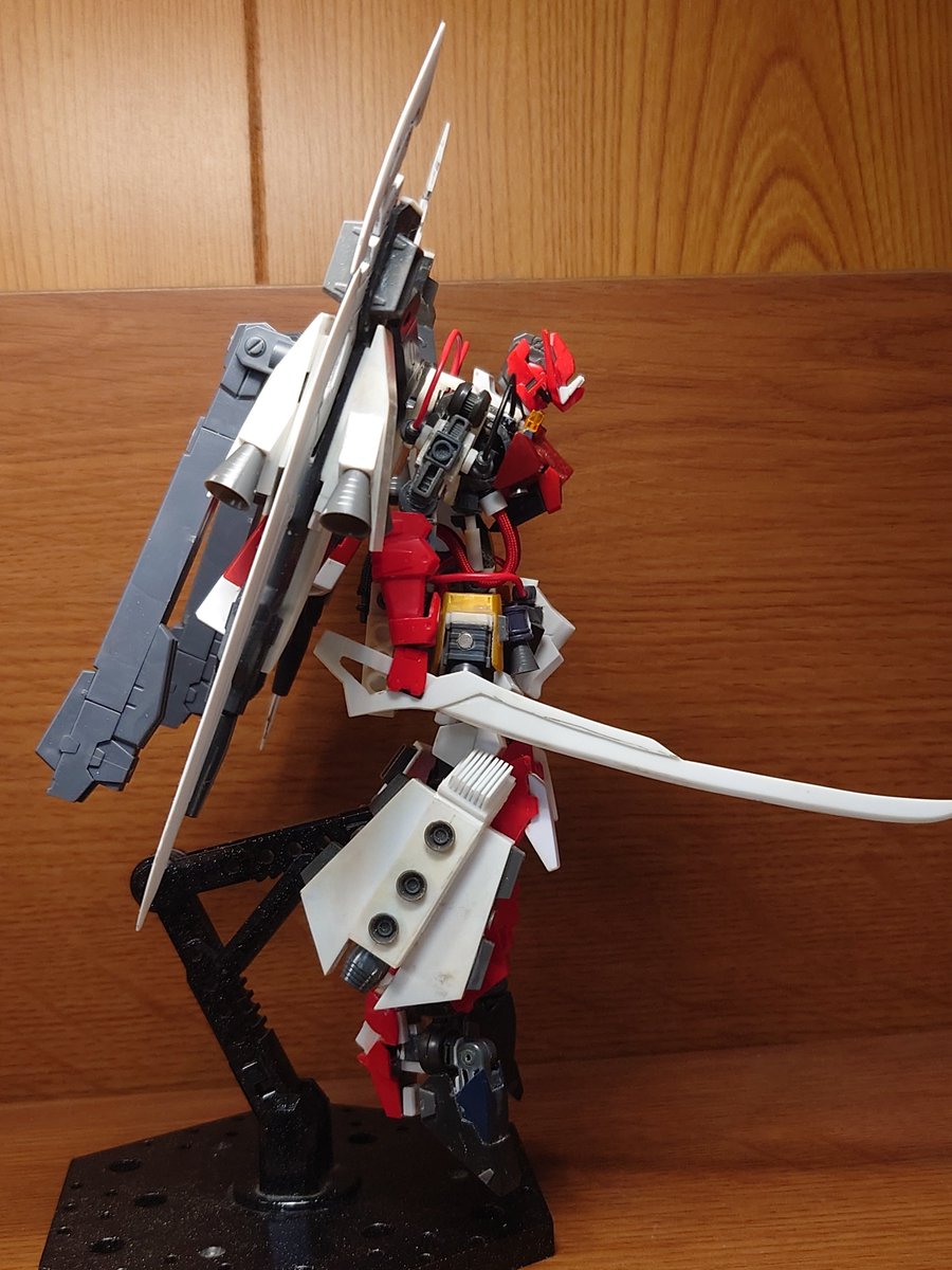 azeru_second's tweet photo. #ガンプラ
#ガンプラ改造
#オリジナルガンプラ
今だ完成の目処が立たない俺の愛機
まだまだディティールアップとかできてないけど一歩ずつ進んでいる機体 https://t.co/FoxLE0XbCo