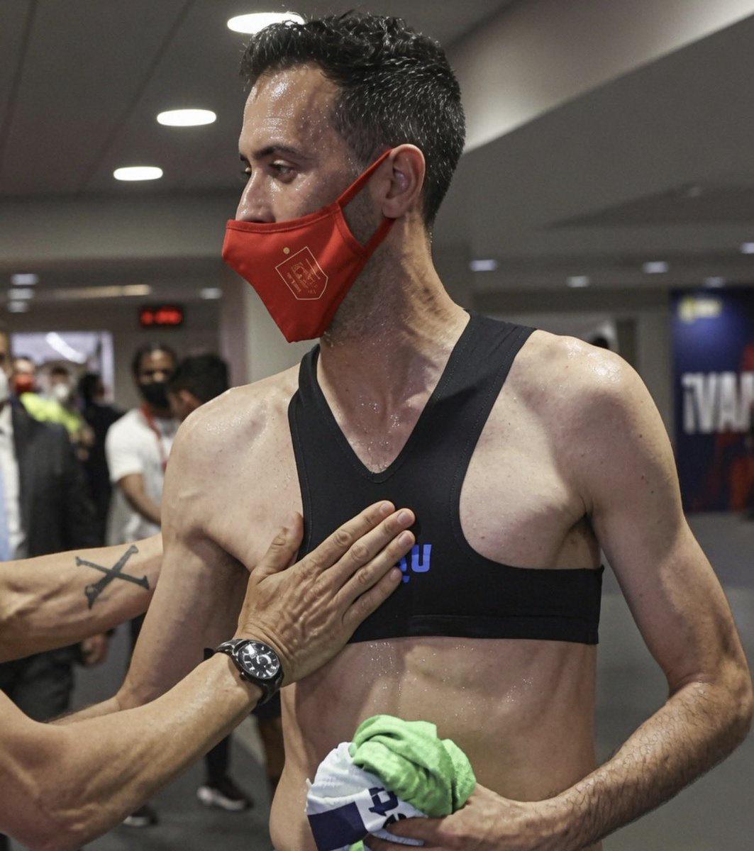 Barca_Archive's tweet photo. Sergio Busquets with this physique missed only 16 games in 16 seasons.😳 https://t.co/qdJ807zqJD