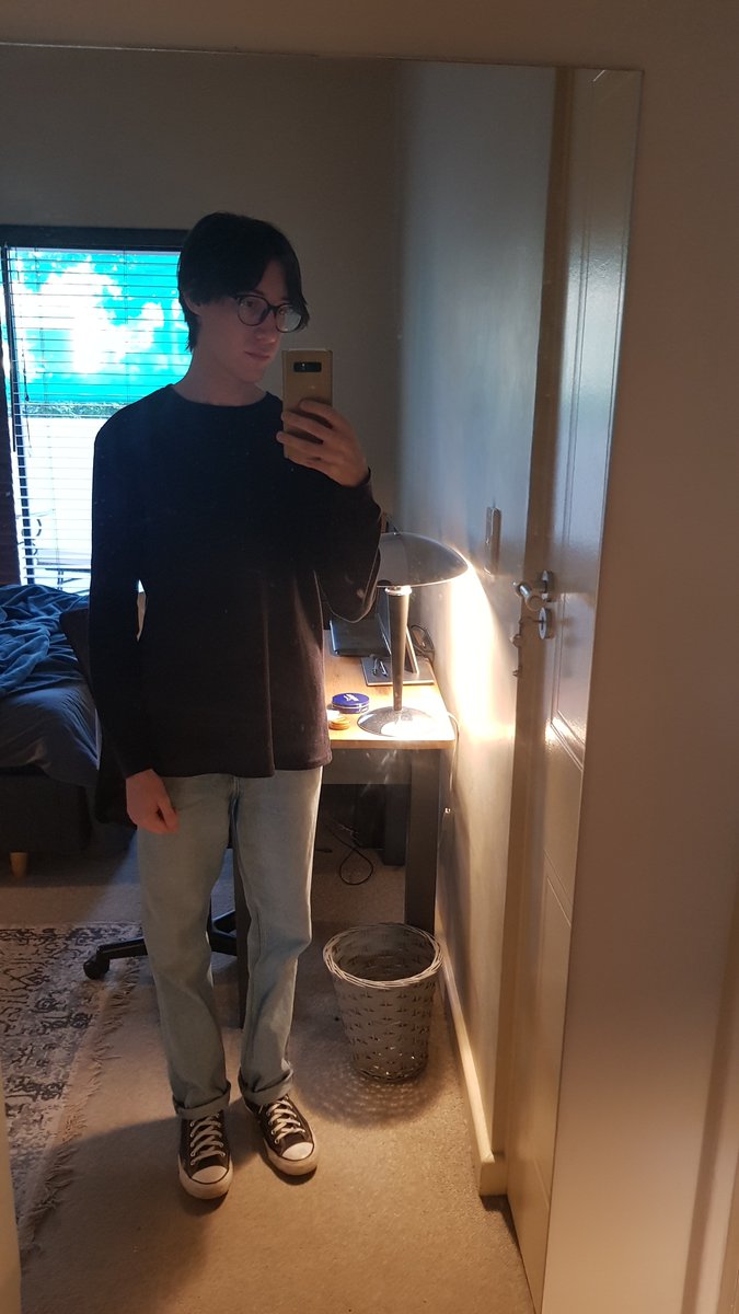 SylkBug's tweet photo. Hii >_< 
#twink #femboy #femme #gay #bisexual #nonbinary #enby https://t.co/hGr0vhnMgF