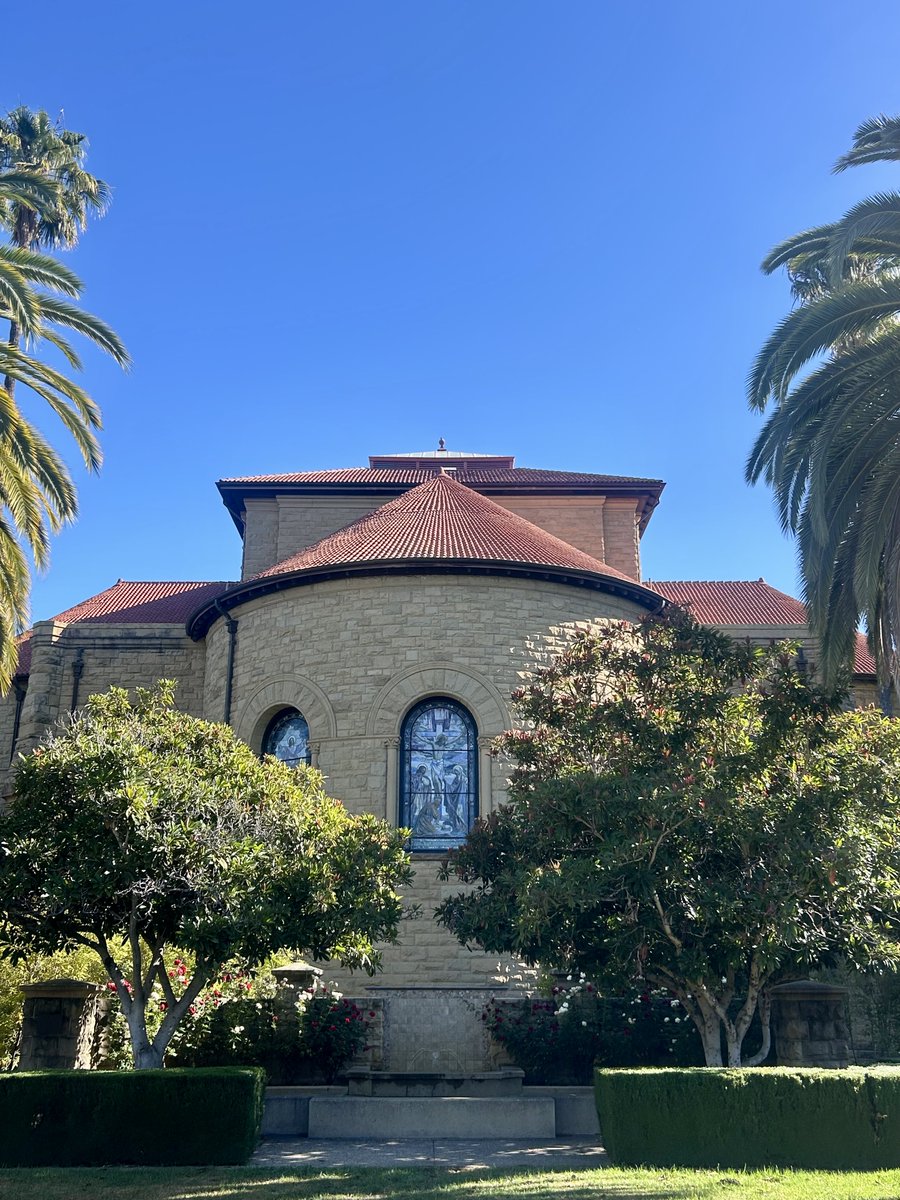 CortesSteve's tweet photo. Gorgeous church for Mass today… https://t.co/Hxk0TeuSo0
