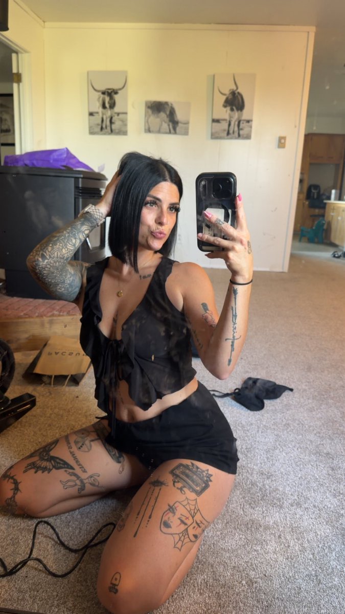 kylss_97's tweet photo. Dropbox sale plus free vid https://t.co/SqU4qEbjFE