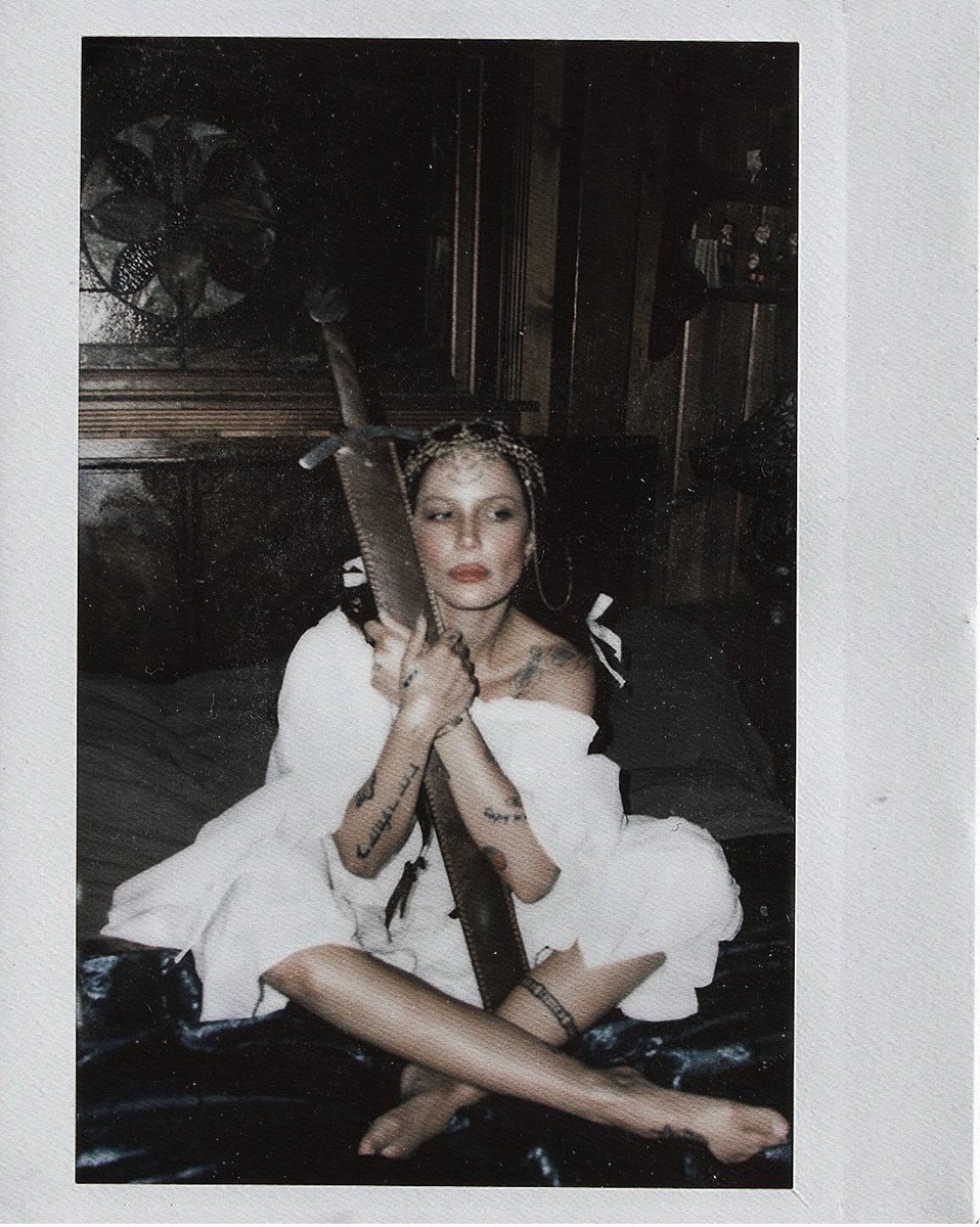 solemdelirium's tweet photo. ᅠᅠ
ᅠᅠ
ᅠᅠ
⠀⠀⠀⠀⠀⠀⠀⠀⠀──┈┈ ᴀ     ᴋɪɴᴅ     𝑜𝑓
⠀⠀⠀⠀⠀⠀⠀⠀⠀𝔖𝙴𝙳𝚄𝙲𝚃𝙸𝚅𝙴  𝔖𝚄𝙽𝙳𝙰𝚈

ᅠᅠ https://t.co/tH0b74eaoX