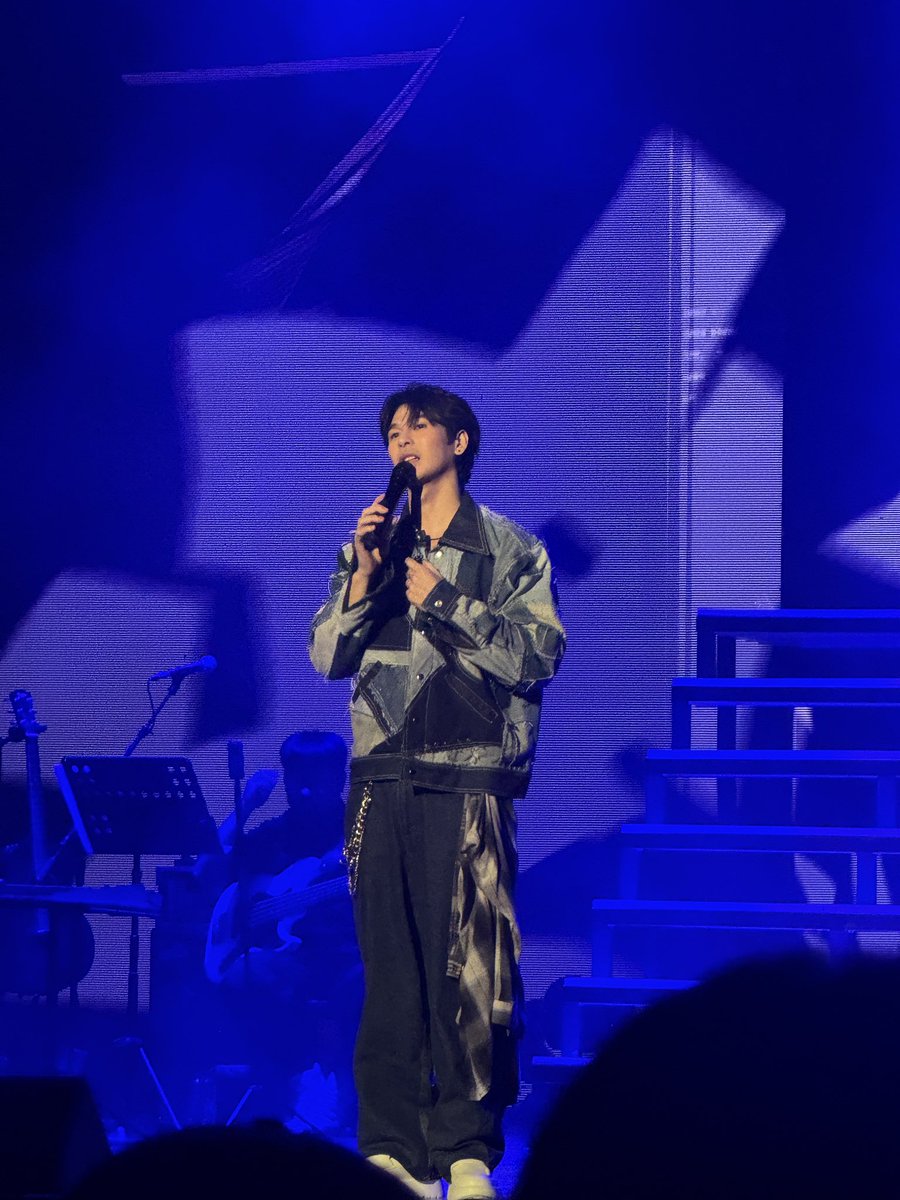 sowfiyaaa_'s tweet photo. proud of you so much!!!! congrats bert!!!! @itswilbertross 🤎

WRTEN BY WILBERT AGAIN
#WRMultimediaWonder https://t.co/MfyrNWjvfb
