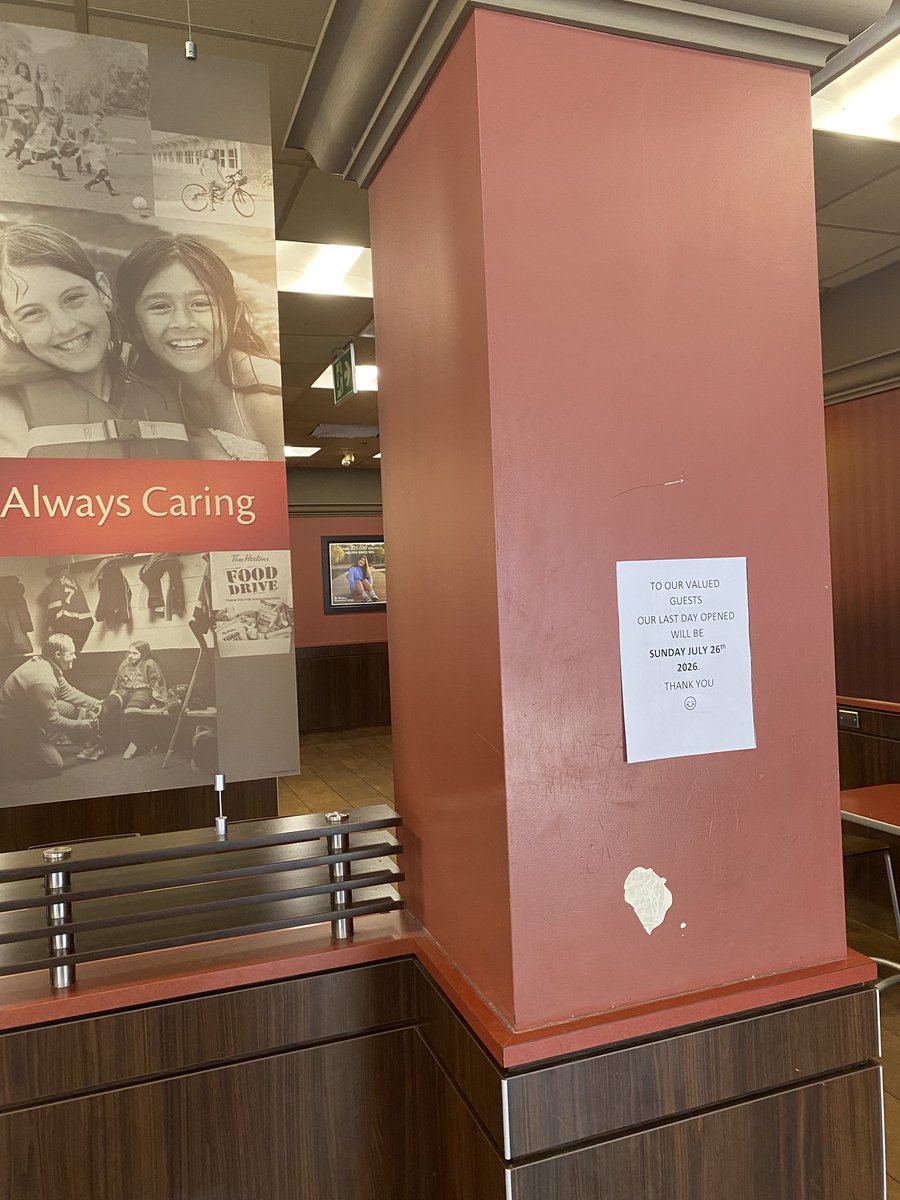 6BenHarrison's tweet photo. last day for the long-standing Tim Hortons in our neighbourhood https://t.co/gReAb4SEQ0