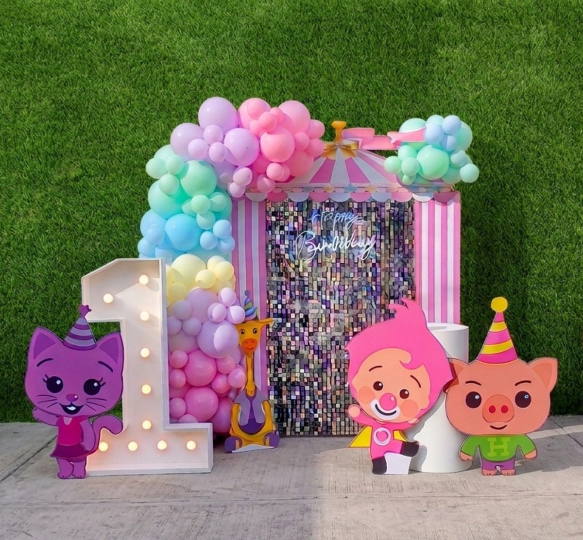 magic_hats_'s tweet photo. Piñata temática Plim Plim!!
#magichats #partysupplies #piñata #elsalvador #globos https://t.co/v6trpIdnB4