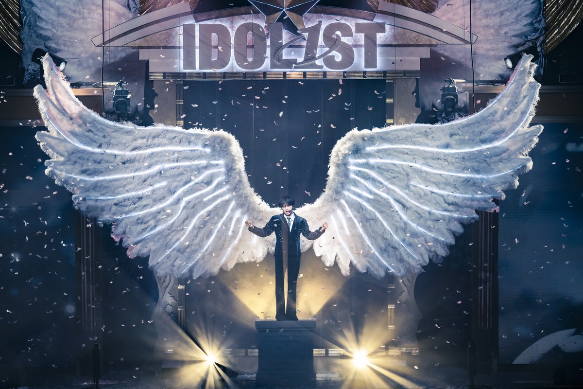 modelpress's tweet photo. ◤“IDOL1ST 中島健人” LIVE TOUR 2026◢

3000年ぶり、完全体のアイドル降臨──✨️
何度転生してもアイドルという宿命。
https://t.co/jkZY89zSXg

＼LOVE！ケンティー！💙／
「最初も最後もキュンは俺だけだ」

中島健人が全国ツアー完走🪽
3000年の時を超えて紡いだ
“IDOL1ST”の物語をライブレポート

#IDOL1ST @KENTO_Team_N