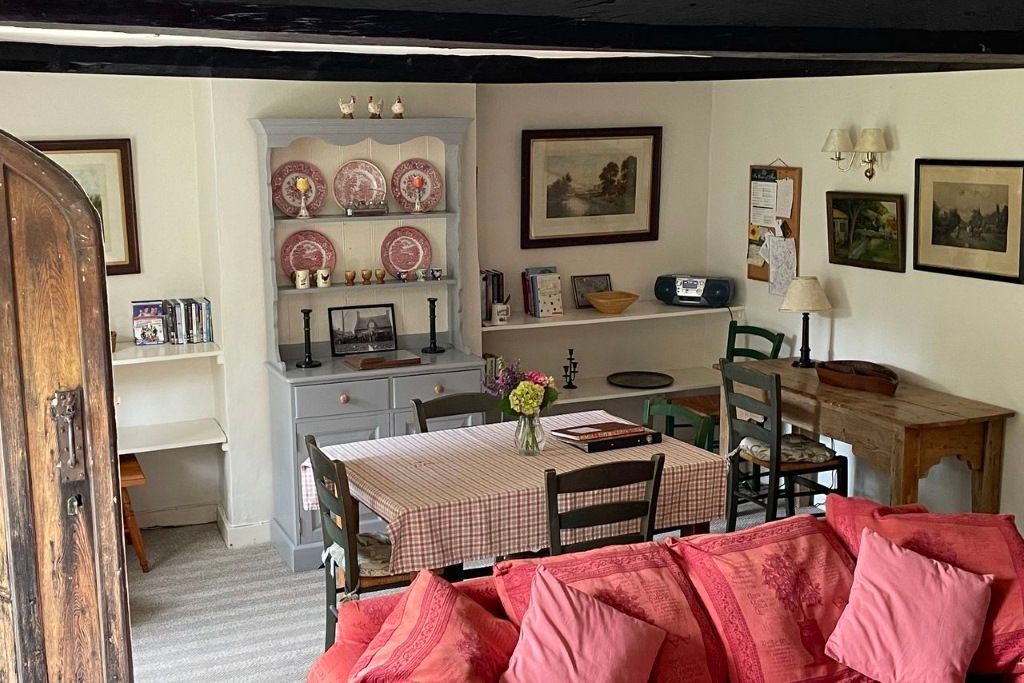 TheHolidayCots's tweet photo. 🏡🌳 Laundry Cottage – A Woodland Retreat 🌳🏡

Surrounded by nature and full of character, Laundry Cottage offers the perfect escape for those looking to enjoy a tranquil countryside getaway.

🛏️ Sleeps 6
https://t.co/BzfzAysNh8

#LaundryCottage #WoodlandRetreat #CountryCottage https://t.co/PnMhoRqCaK