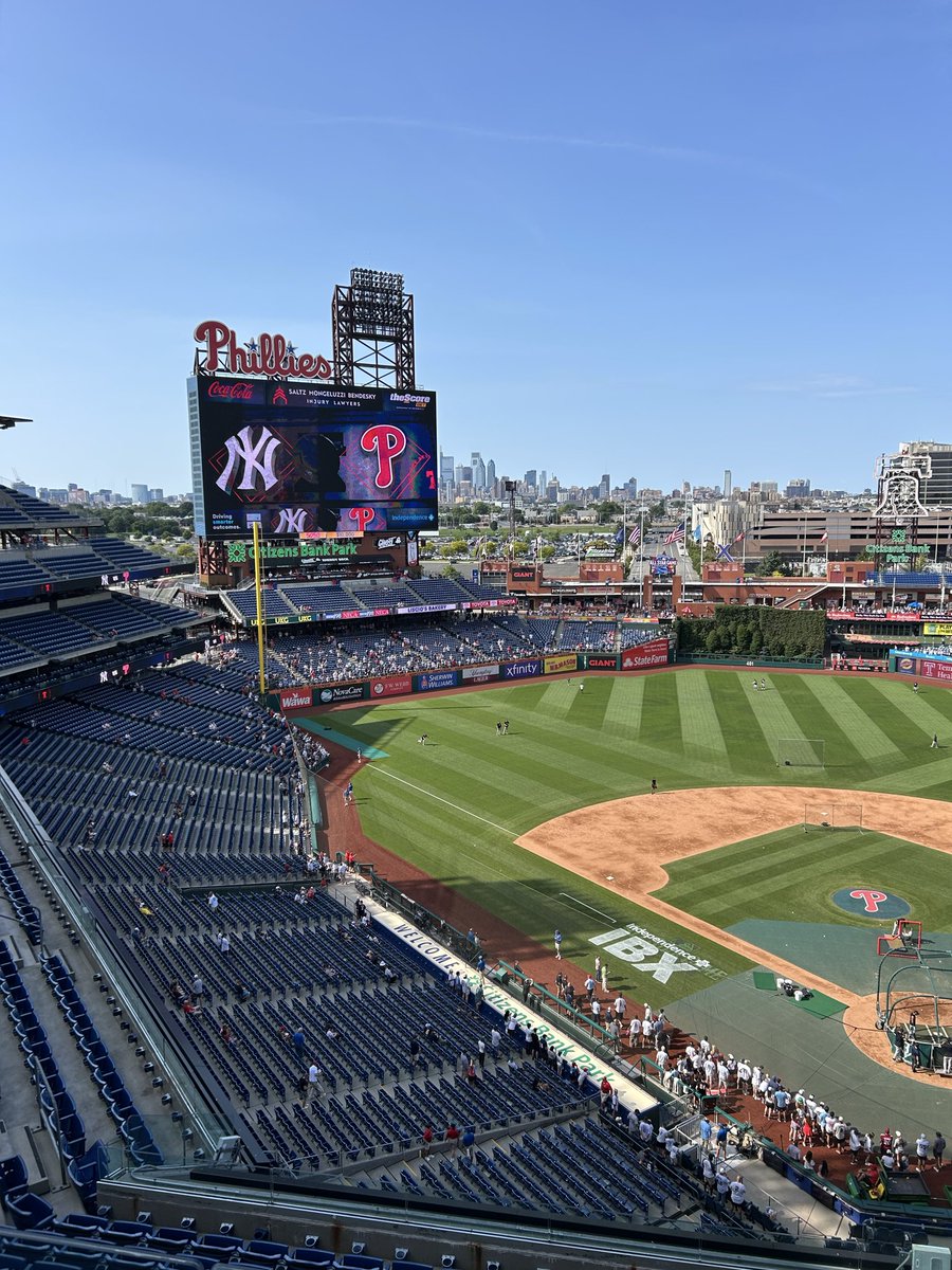 WWBD7087's tweet photo. At Citizens Bank Park yesterday. https://t.co/FmGYrO44gF