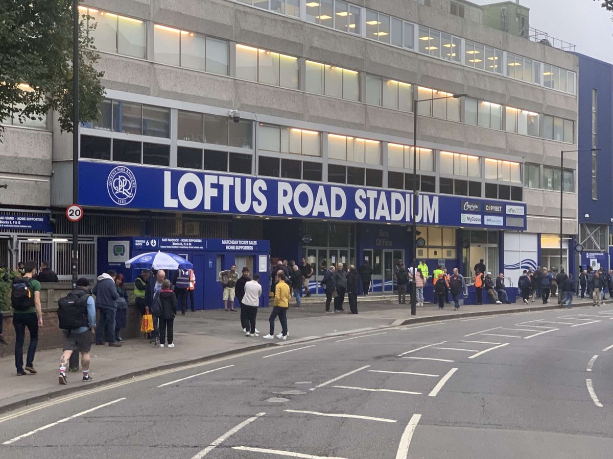 ChampionshpTalk's tweet photo. Predictions Day 9: QPR 🔵⚪️

It's now 13 years since QPR left this division; they are one of the three almost ever presents of the Championship.  Last season was so inconsistent - but this weekend they beat Fiorentina! 

Where on earth do you see QPR finishing? #qpr 
================================
1 West Ham United*
2
3
4 Burnley
5
6
7
8
9
10
11 Birmingham City
12
13
14
15 Cardiff City
16 Blackburn Rovers
17
18 Bolton Wanderers
19
20 Charlton Athletic
21 Watford
22
23
24

*Yesterday an average you put West Ham as clear winners of the league -  with many saying promoted by New Year!
