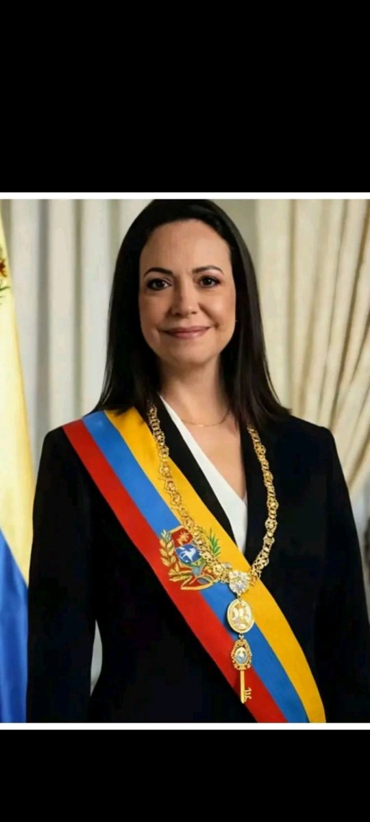 GuzmanHumb82750's tweet photo. @DIFUNDELOYA Estará físicamente pronto en Venezuela y mírenla bien ella es nuestra presidenta de Venezuela porque ella ganó lás elecciones y todos estos alacranes lo único que son es unos malandros corruptos y delicuentes complices de la dictadura https://t.co/xOZqFpmThj