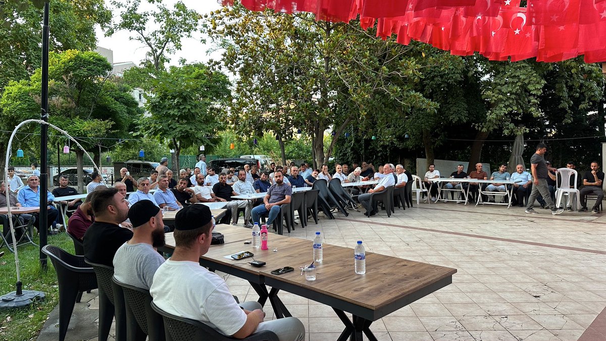 Akpartiyildirim's tweet photo. İlçe yöneticilerimiz Ömer Güney ve Özgür Çelik ile birlikte, merhum Hüseyin Ak ve merhum Arslan Ak için düzenlenen Mevlid-i Şerif programına katılım sağladık.

Rabbim, okunan Kur’an-ı Kerim’i ve edilen duaları kabul eylesin. Merhum Hüseyin Ak ve merhum Arslan Ak’a Allah’tan rahmet, yakınlarına ve sevenlerine sabır ve başsağlığı diliyoruz. Mekânları cennet, makamları âli olsun.