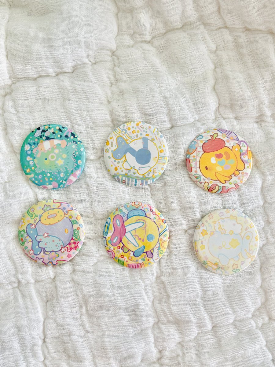 onenhillion's tweet photo. pins are now up on my sh💭p!! 🍀 https://t.co/5PYSTre7xW
