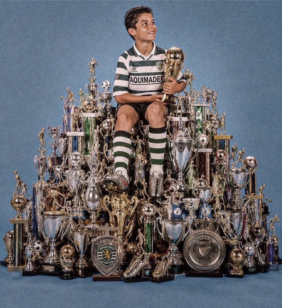 tweetcunha's tweet photo. The little boy from Madeira 🇵🇹🐐 https://t.co/d4exz4Hxc6