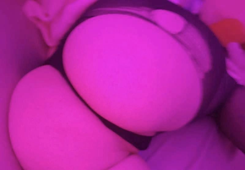 lovxkitty's tweet photo. Estoy muy caliente, quien me ayuda 😋🔥 https://t.co/c6FNhvfqE8