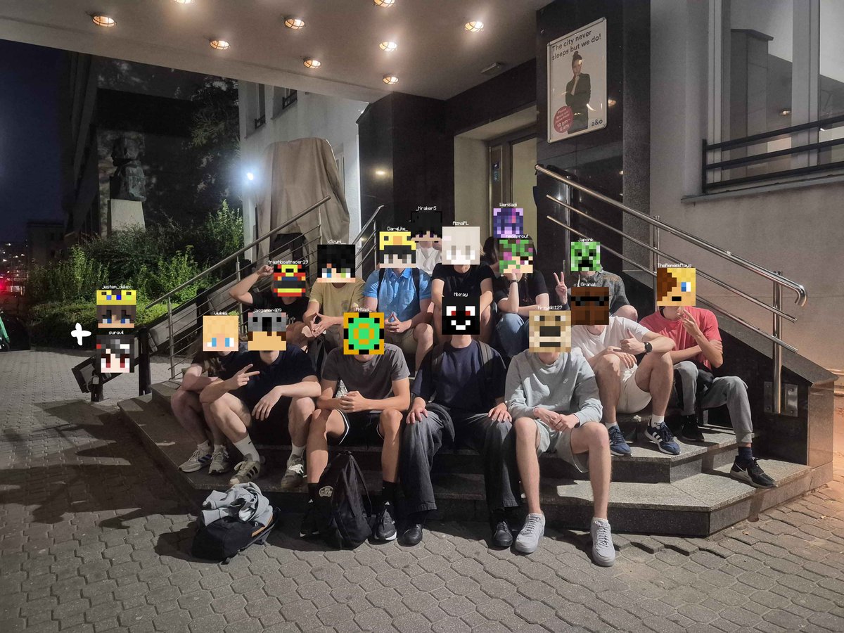 theNeoty's tweet photo. The biggest Polish MCSR meetup with 17 PLAYERS. - July 25, 2026 https://t.co/3glDc1tcje