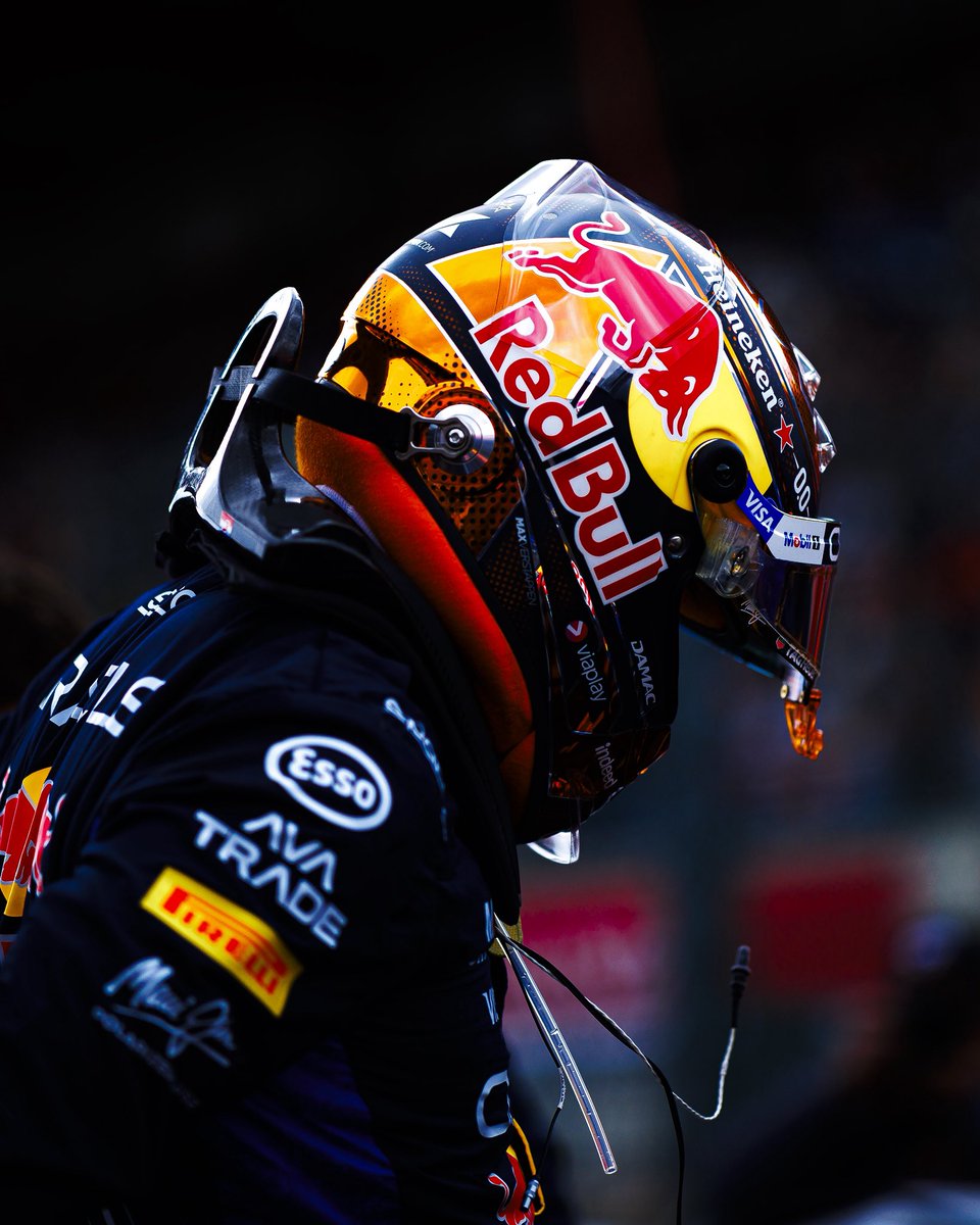 VerstappenCOM's tweet photo. 3/3 podiums with the Orange Lion Helmet 🧡 Thank you for your service 🙏

Get your scale model at https://t.co/Ga9eks3hH7 https://t.co/tl3yZ6mdP6