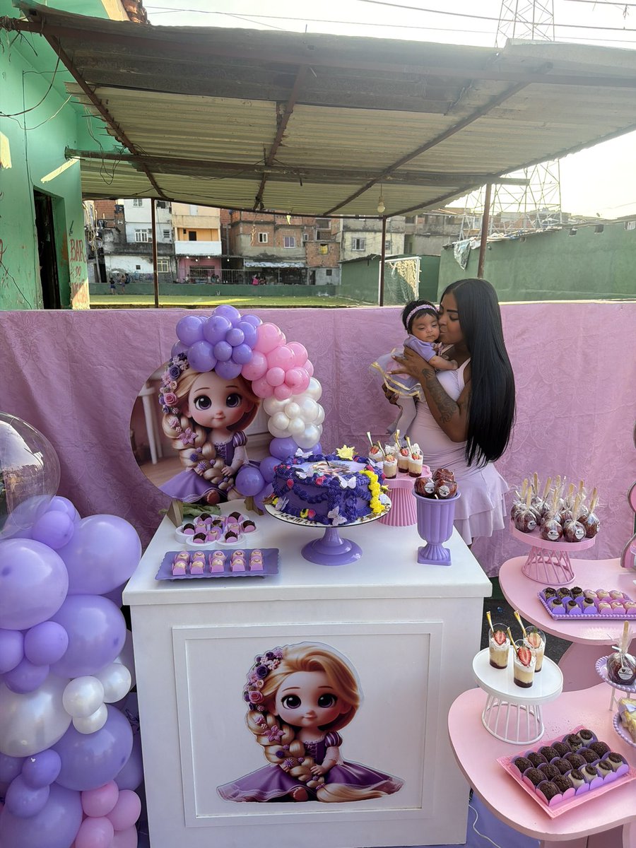 larissamaite022's tweet photo. 😍💜💜 https://t.co/6YDJmIXGzl