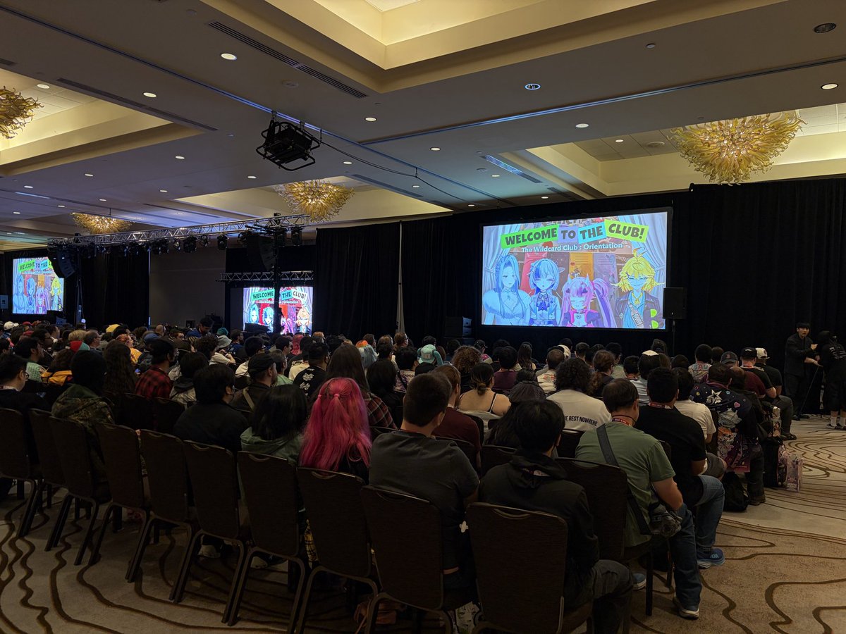 thewildcardclub's tweet photo. We have a full house for the Club Orientation! So overwhelmed by everyone’s love🥹 If you couldn’t make it here, please join through stream!!!💕 https://t.co/8TGUnncXNJ