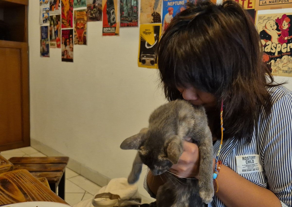 yaawneko's tweet photo. what a dream https://t.co/T12wjQVYRc