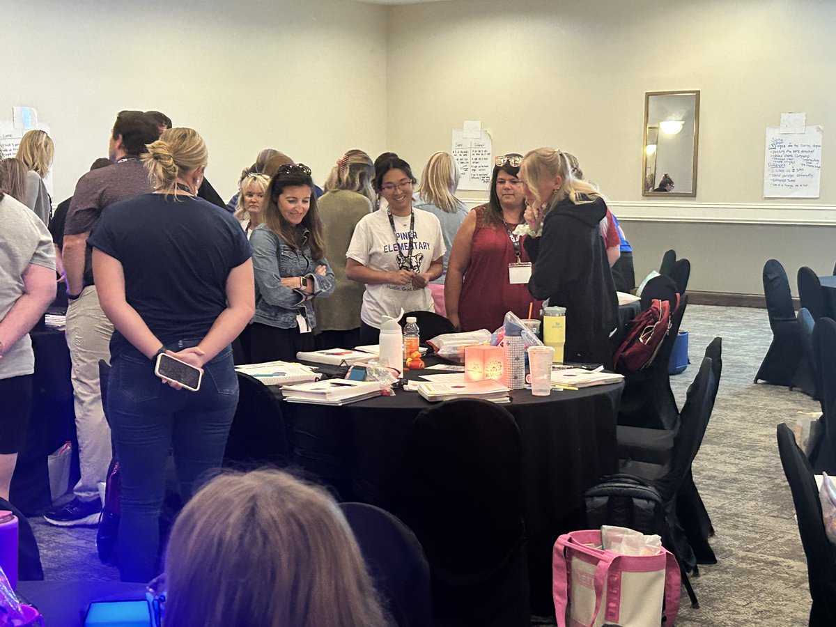 KyCenterforMath's tweet photo. 📍 Erlanger

Reflection transforms learning into action. Educators reflected, collaborated, and considered how new learning will shape future instruction.

Next stop: Bowling Green! #KCMNCA https://t.co/WQtzhyJXgL