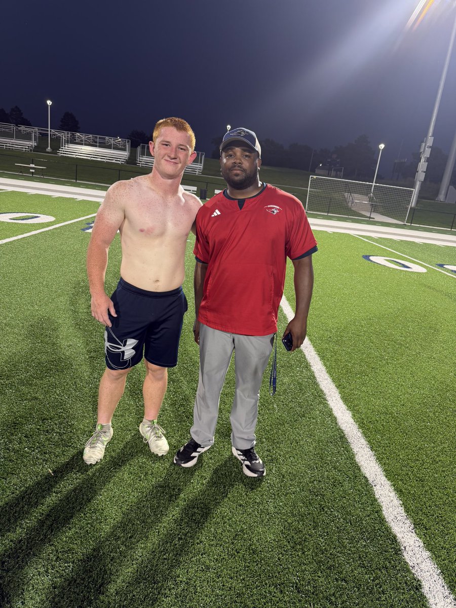 BrodieDavi34's tweet photo. Had a great time at MNU yesterday, had great reps in drills and 1v1s at both RB and LB, Thank you @KevonM4 and @CoachBenton3 for the work and critiquing, I look forward to coming back and continuing to build with MNU! @MNUFootball_ @jeremycrabtree @ElevateRecruits @JPRockMO @PrepRedzoneMO @sixstarfootball @MidMoRecruiting @247recruiting @MOHSFBINSIDER