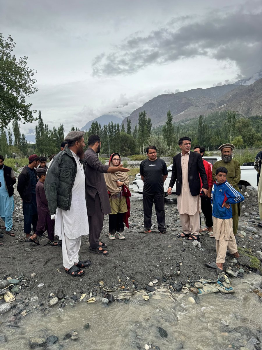 JenniferBhadur3's tweet photo. Today, I visited the flood-affected areas of Gahkuch Paeen and Silpi Paeen, District Ghizer, along with Abdul Jahan, Member Gilgit-Baltistan Assembly, Advocate Niat Bahadur, General Secretary PML-N Ghizer, and the Deputy Commissioner Ghizer.
We met local residents and families affected by the recent floods and reviewed their immediate needs. The channelisation of the flood route in Silpi Paeen, protection of the riverbank, improvement of safe drinking water facilities in Gahkuch, and relief and rehabilitation support are being addressed on a priority basis.
Our efforts will continue to restore essential services and protect the affected communities from further damage.
#Ghizer #GilgitBaltistan #FloodRelief #Rehabilitation