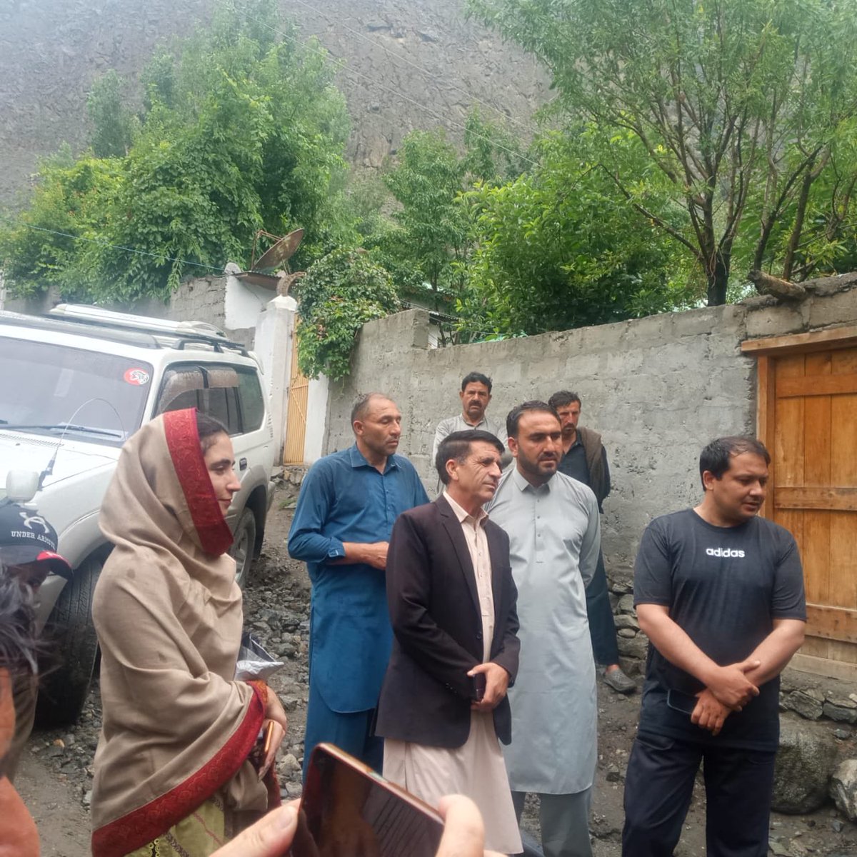 JenniferBhadur3's tweet photo. Today, I visited the flood-affected areas of Gahkuch Paeen and Silpi Paeen, District Ghizer, along with Abdul Jahan, Member Gilgit-Baltistan Assembly, Advocate Niat Bahadur, General Secretary PML-N Ghizer, and the Deputy Commissioner Ghizer.
We met local residents and families affected by the recent floods and reviewed their immediate needs. The channelisation of the flood route in Silpi Paeen, protection of the riverbank, improvement of safe drinking water facilities in Gahkuch, and relief and rehabilitation support are being addressed on a priority basis.
Our efforts will continue to restore essential services and protect the affected communities from further damage.
#Ghizer #GilgitBaltistan #FloodRelief #Rehabilitation