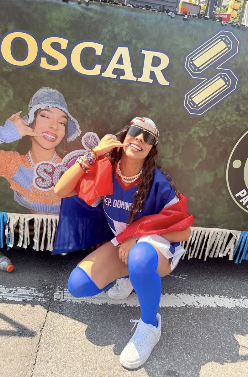 Gigiistodo's tweet photo. Hoy la Parada Dominicana se siente diferente porque llega Gigi. ¡Que la rompa y siga brillando! 

#LAGIGIRD #DominicanDayParade https://t.co/hcWxhqfOao
