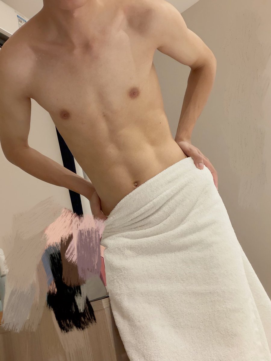 Shekhar42655067's tweet photo. 这身材是好还是不好owo
#男高 #弟弟 #高中生 #正太 #薄肌 https://t.co/F47tG42wJo