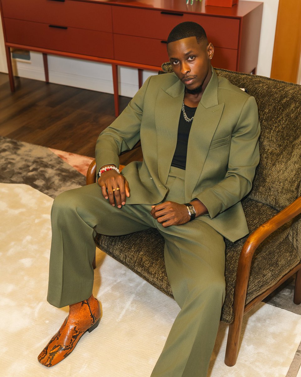 manlikearaga's tweet photo. The wait is over. 🚀

His name is Araga, and he is ready to Show himself!!

This is more than a show for us; it’s an opportunity to represent, inspire, and create unforgettable moments. He can’t do it alone, so we’d love for you to come with us.

#SeyiAraga #BBNaija11 https://t.co/U4R0wrFPqZ