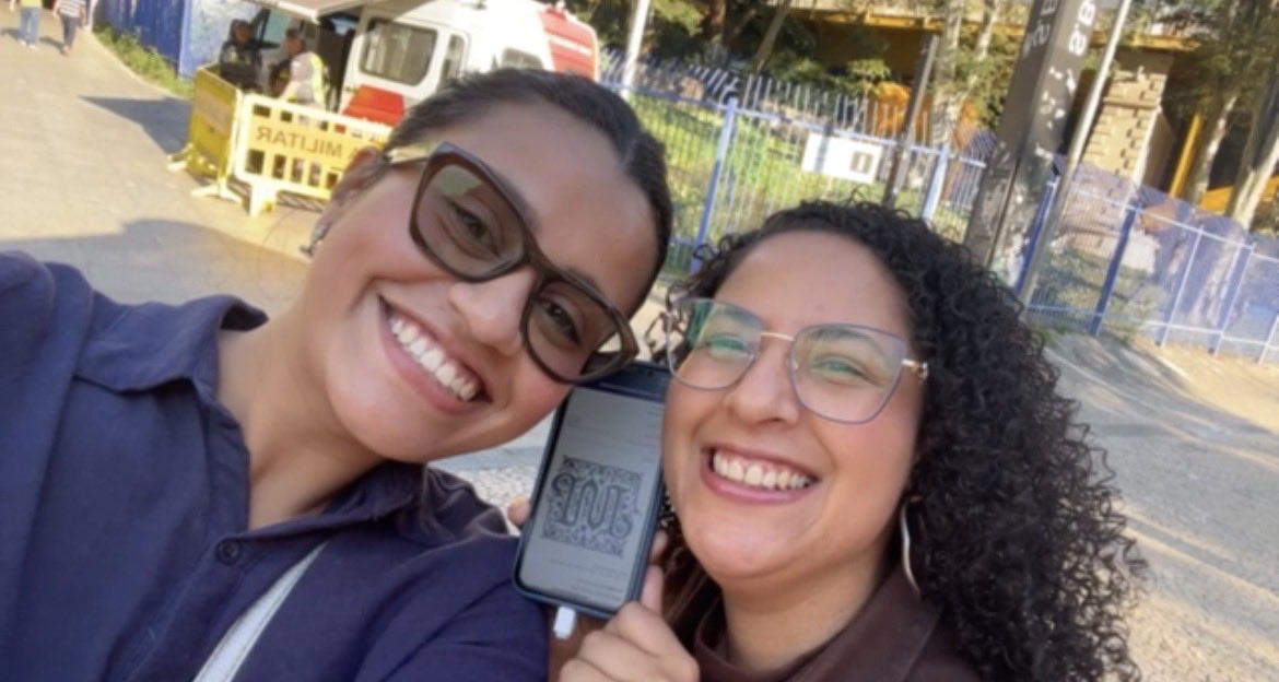 pqeuvenci_'s tweet photo. CONSEGUIMOS!

Obrigada @alloveproject e @brunetee_h 

Sempre bom lembrarmos que existe gente boa no mundooooo https://t.co/6GpYJitcJF