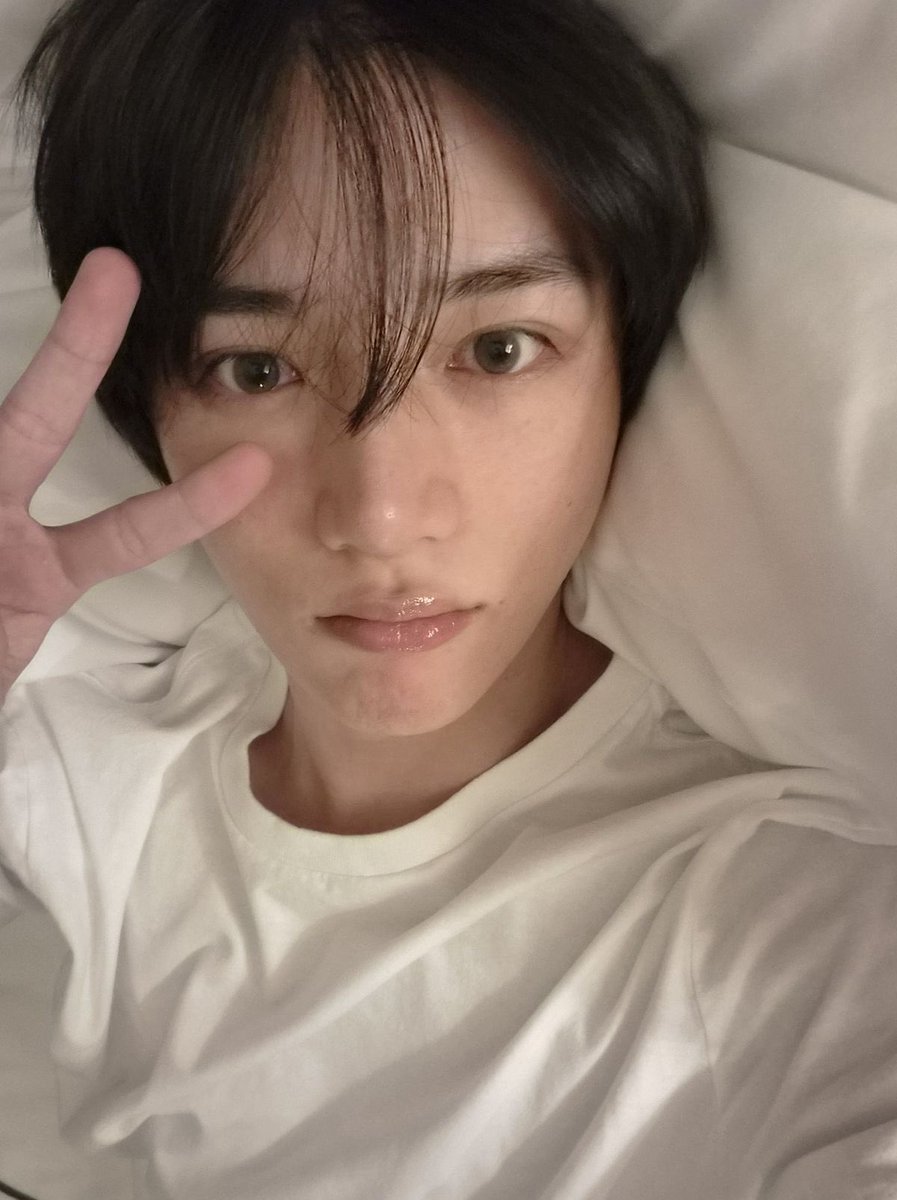 bcmguu's tweet photo. hei?????? zyje?????? pogadamy??????? https://t.co/UJ1xaCUu4D
