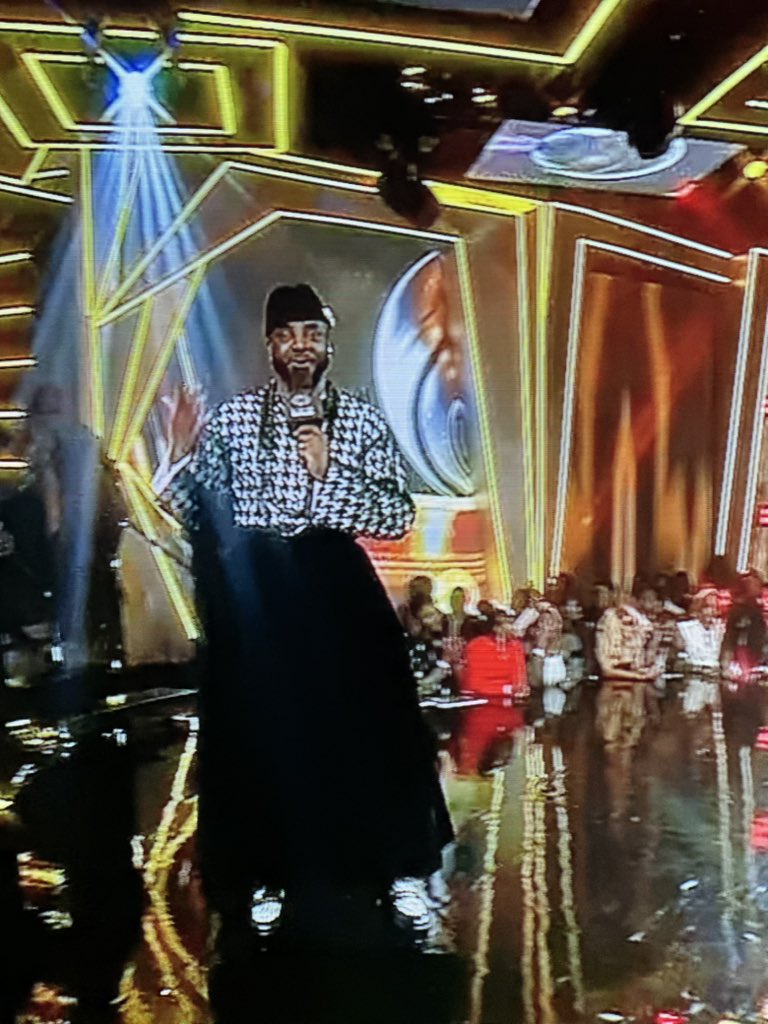 gistsnvibe's tweet photo. Ebuka why skirt🤣🤣🤣🤣🤣

#bbnaija #fyp #bigbrothernaija #bbn https://t.co/vrUoSM4DkI