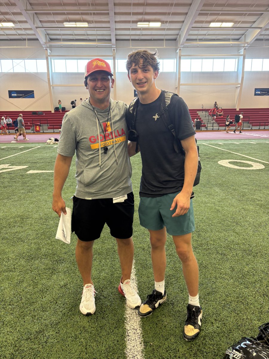 Cooperm3629944's tweet photo. Had a good camp yesterday at @GorillasFB was good to work with @PSUCoachSmith and @Gregg_Hollins
@ACJaguarFB @Coach_DTuttle https://t.co/PERRtUuMRX