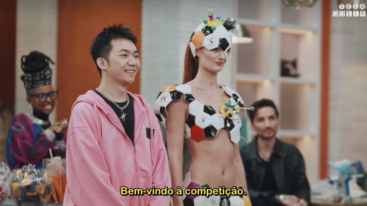 cawposf's tweet photo. eu postei isso enquanto começava a ver o episódio 4 e o yuchen ganhou logo em seguida o desafio do ep, kingo !! e ainda falaram da gaga 2x no ep amoooo https://t.co/fNlCqfe9Ng