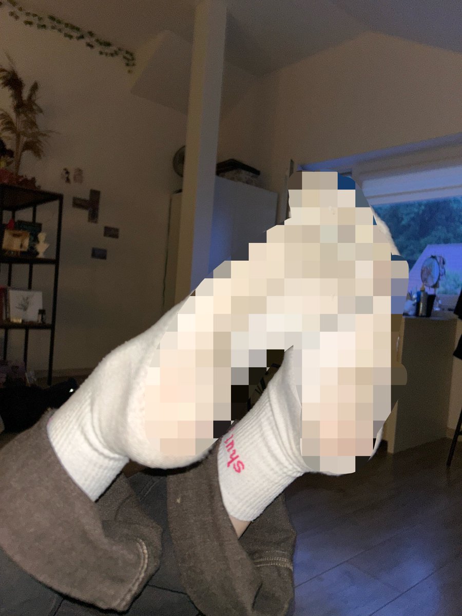 thisprincessMel's tweet photo. u guys are so weird for this... anyway here u go beta safe option 😂

findom socks humanatm blik https://t.co/FHrEjxEeeg