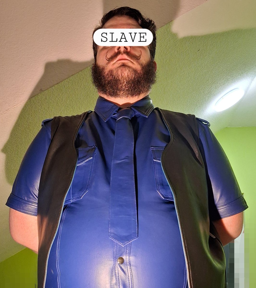 MASTERSbootpig's tweet photo. And now it is a proper slave.

MASTER @MasterAtlasHQ collared and caged this faggot over 3 years ago. Hair? chosen by HIM. Beard? to HIS liking. dresscode? HIS decision. the cage? Always on, always denied.

It can only thank MASTER ATLAS for how HE has shaped HIS slave. (2/2) https://t.co/pHjiWDJFHK