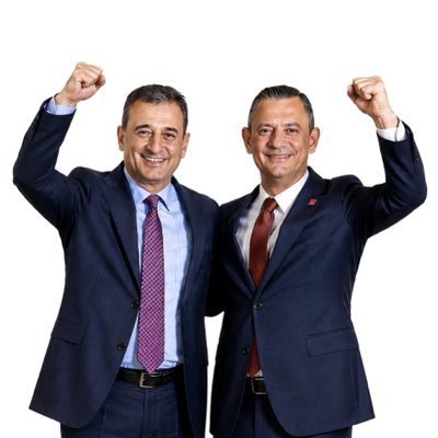 haberfilesi's tweet photo. BURHANETTİN BULUT 1 MİLYON DOLAR PARA ALMIŞ! 

CHP İstanbul İl Başkanı Gürsel Tekin: 

Sevgili Burhanettin Bulut,

Ülkede ahlaklılar, ahlaksızlar kadar cesur olmazsa ülke elden gider! 

Sizinle mücadele edeceğiz!

Cevap ver: Seyhan hak edişleri için, Celal Tekin eliyle 1 milyon dolar para aldın mı almadın mı? Fezleke Ankara’da maalesef.

Sen sadece laf sokarken biz soru soruyoruz. Her yeriniz açık, saklanacak yer yok.

Çık, açık konuş.

Çok tweet atarak bastıramazsın, hesap vermeyenden “yeni” olmaz.