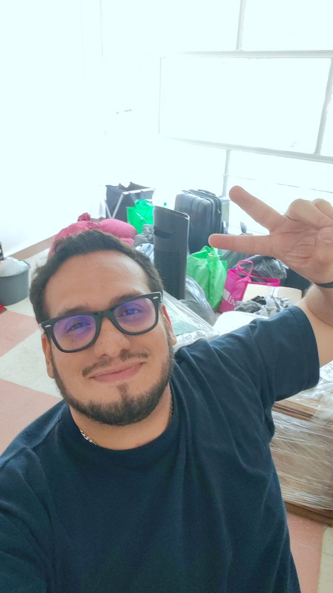 unmau_'s tweet photo. No se muden, es muy cansado 😩 https://t.co/M4aOMADoas