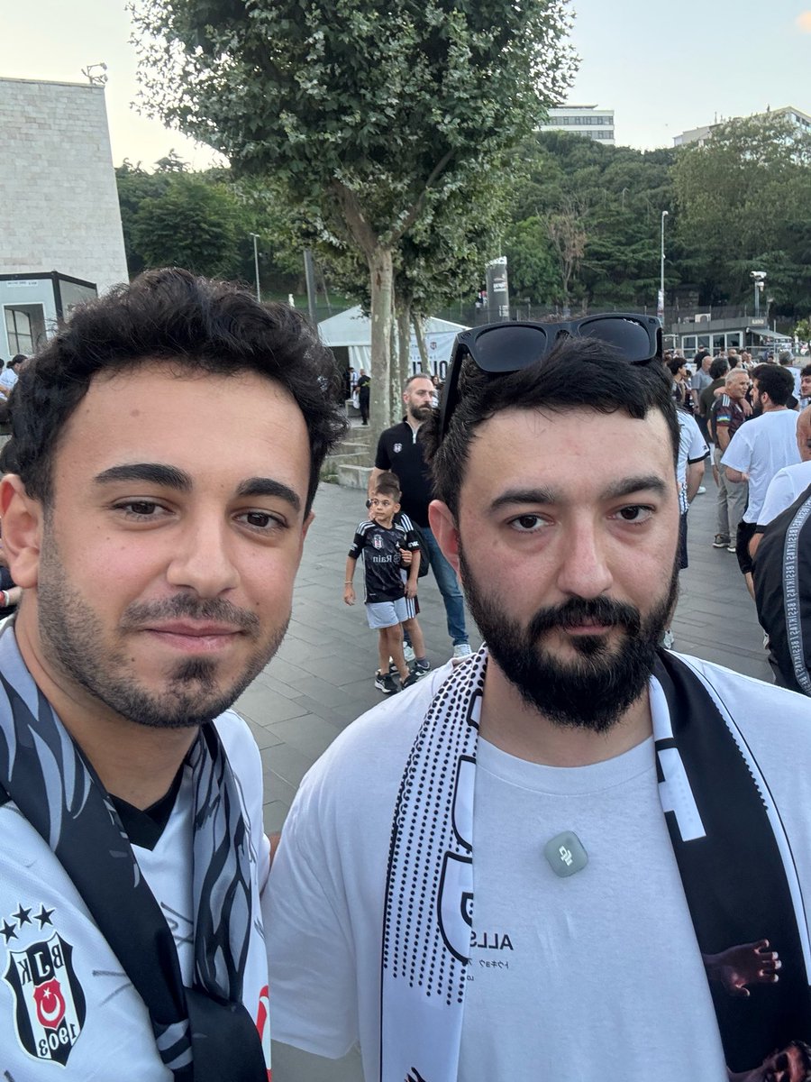 BasbayrakMetin's tweet photo. umurun mutsuzluk https://t.co/vb0FFxqfwR