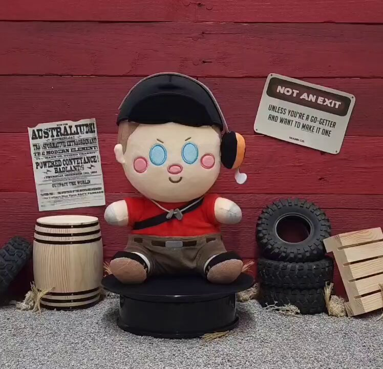 NogginStudio's tweet photo. @theaveragef2p Nah I prefer the one made by @NibletsCriblet over the NECA plush ngl https://t.co/oqYW8xdVfY