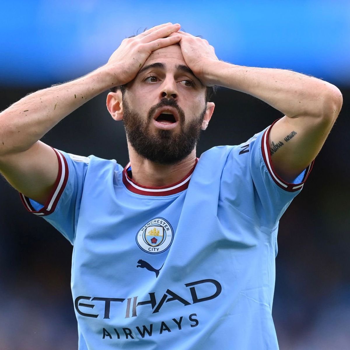 sa10nee's tweet photo. According to Fabrizio Romano, Bernardo Silva is set to be sold by Real Madrid despite joining the club on a free transfer this summer.

🗣️ Fabrizio Romano: “Bernardo Silva will be sold by Real Madrid before the summer transfer window ends despite only recently signing for the club. The decision has been made after Real Madrid coach José Mourinho told the club’s board and president that the midfielder is not in his plans and should be sold instead of Eduardo Camavinga. Mourinho believes Arda Güler would be a better fit in his position. Real Madrid are currently offering the midfielder to several clubs, with Manchester United and Paris Saint-Germain currently exploring a deal.”
