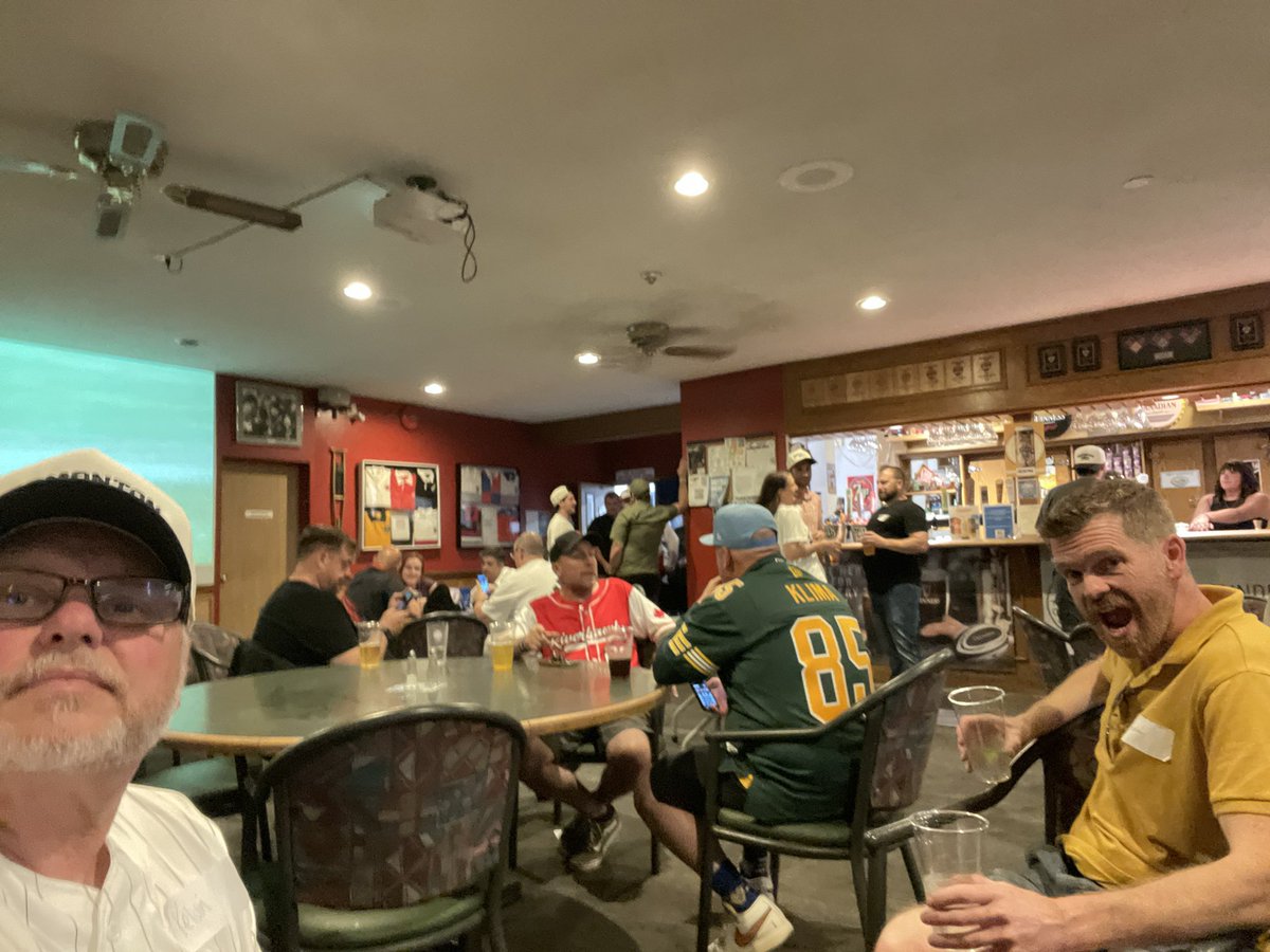dutchman1962's tweet photo. @yegsportstalk Great party ! #nastybash https://t.co/Di0zHucyiq