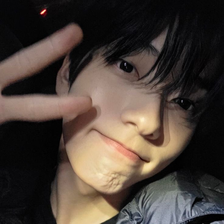 d3skiziaqlia's tweet photo. :꣓     .     busco mutiss  .ᐟ        . ˖ ࣪⊹                         

              - she l🇨🇱  | 16yrs 
   #anitwt #kpoptwt #stantwt

- Buscoo amigos para interactuar y hablar soi super buena ondaa Siempre les responderé 🫰🏻  juego rblx yy minecraft 

ᢉ𐭩 y rt = bestiess https://t.co/D2T4uXq8Au