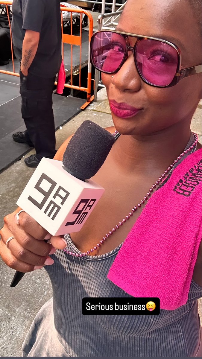 aminahimani's tweet photo. Hosted interviews for 9am bangers today in Brooklyn and a time was had!!! Shout out to today’s office💕 https://t.co/n3lfdIcHEO
