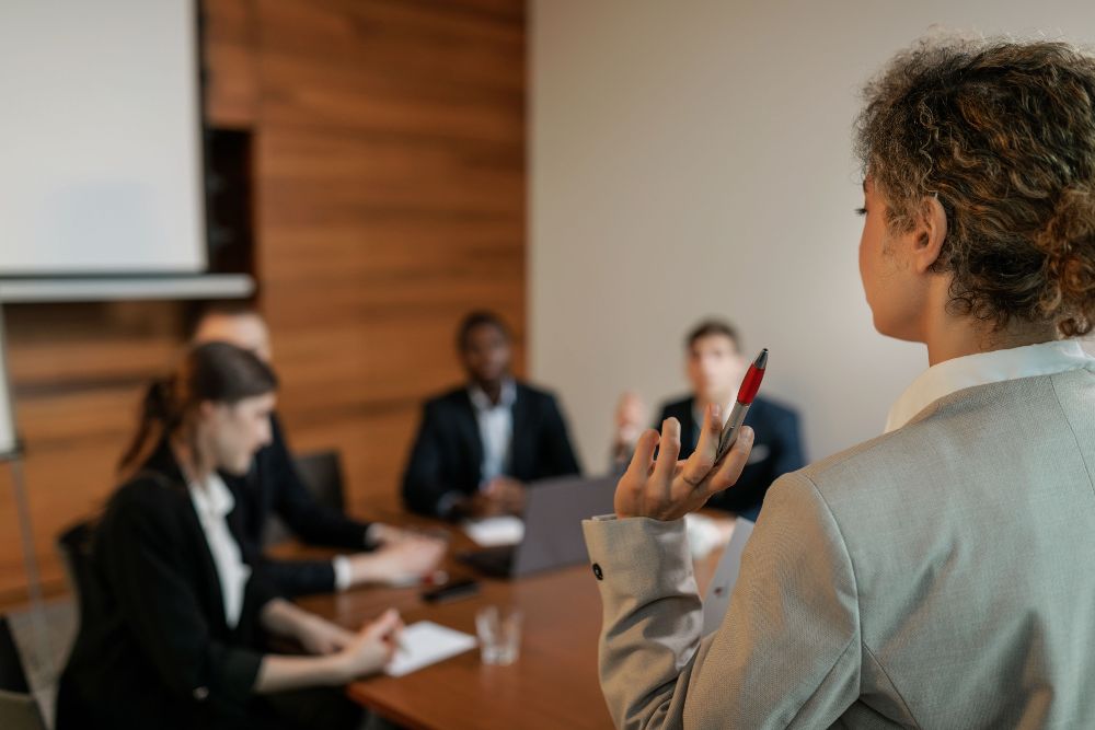 ceoworld's tweet photo. Discover what CEOs learn about leadership from parenting that traditional business lessons often overlook. by Patrick Murphy, CEO of MurphyCobb.

https://t.co/71OR07FVep

#LeadershipLessons #ParentingWisdom #CEOInsights #BusinessLeadership #PatrickMurphy #MurphyCobb #ParentingAndBusiness #LeadershipDevelopment #LearnFromParents #ExecutiveCoaching